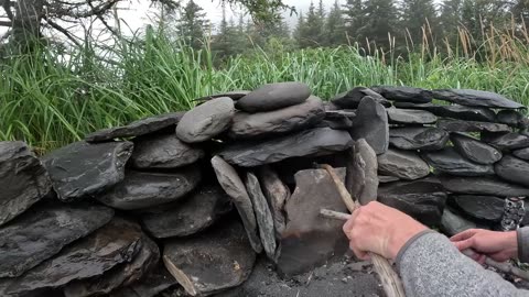 4 Days Alone in Alaska - Bushcraft Camping & Foraging Food