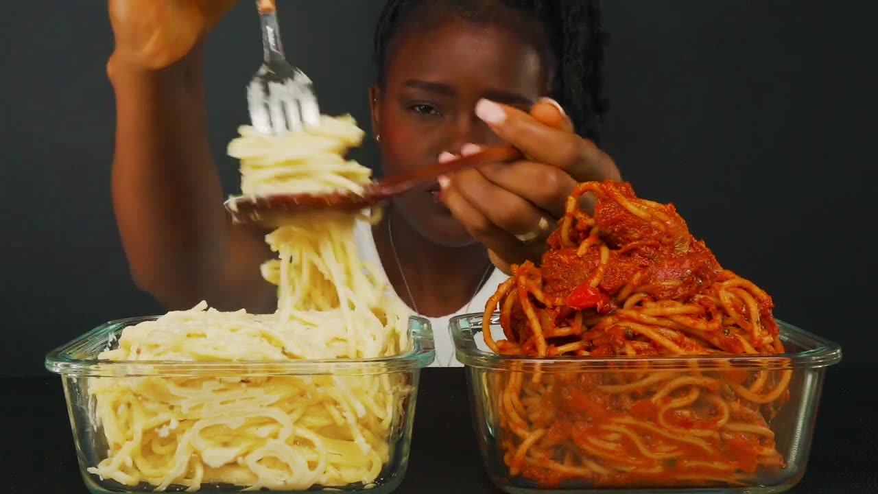 ASMR CHEESY CREAMY & TOMATO SAUCE Sticky Eating Sounds by ALFREDO SPAGHETTI MUKBANG