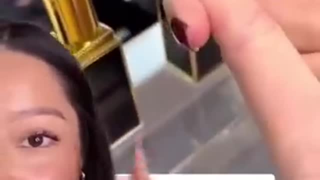 I would totally try this if I was shopping for a new lipstick! Sometimes colors