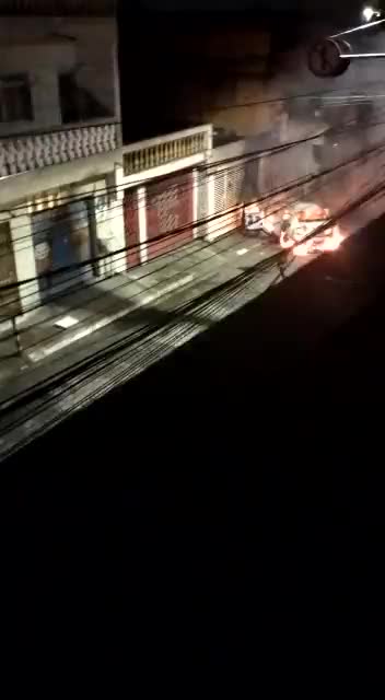 Criminosos explodem caixa eletrônico em São Paulo