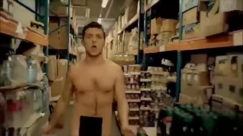 Brevissima clip che ci mostra bene chi fosse Volodymyr Zelensky, cui oggi si vorrebbe attribuire il prossimo Nobel per la pace!!😱😱😱