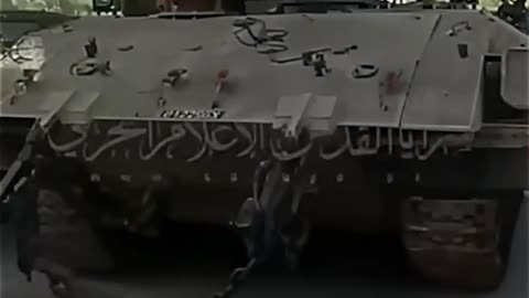 Pojavili su se snimci desetina delova izraelske vojne opreme koje su zarobili Palestinci