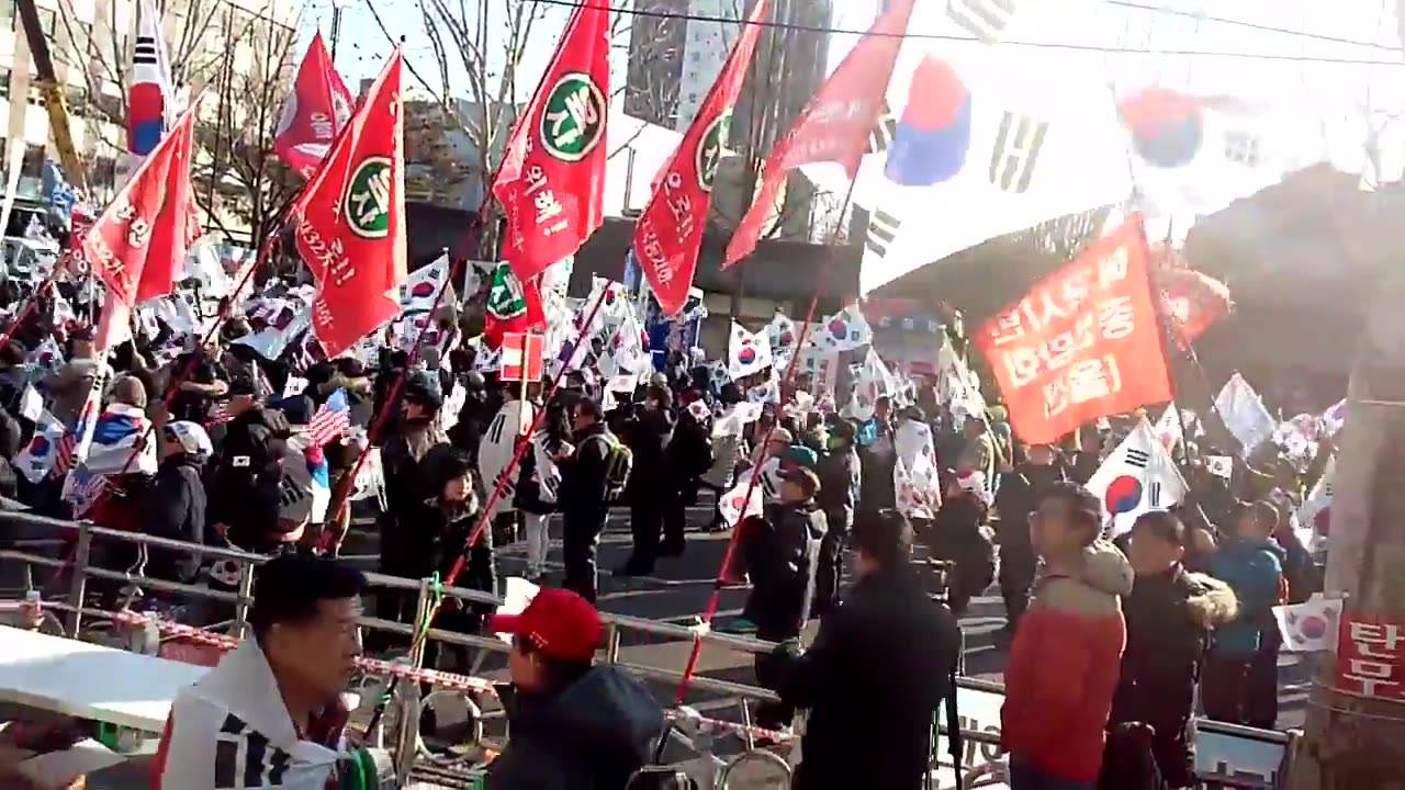 20180308_V3_S03(lsZLpdnIPMM)2017년 3월 10일 탄핵당일 미공개 영상3( 오전 8시)