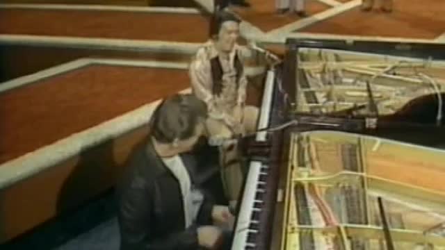 Jerry Lee Lewis & Mickey Gilley - Ferriday Medley (Pop Goes Country)