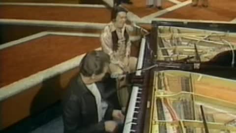 Jerry Lee Lewis & Mickey Gilley - Ferriday Medley (Pop Goes Country)