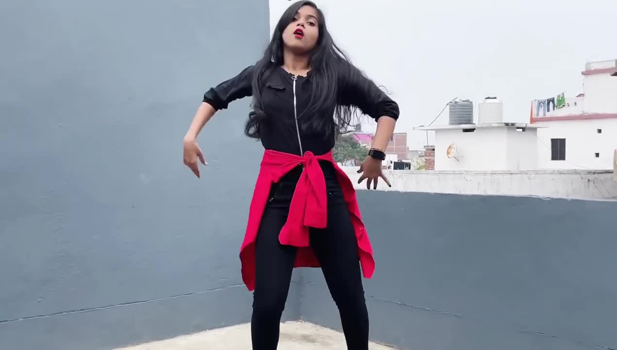 Chand Wala Mukhda leke chalo na bajar mein - Insta Reels Dance Cover - Makeup vala mukhda lekr