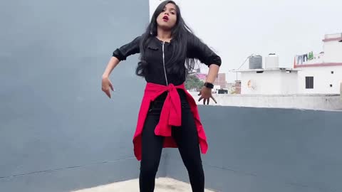 Chand Wala Mukhda leke chalo na bajar mein - Insta Reels Dance Cover - Makeup vala mukhda lekr