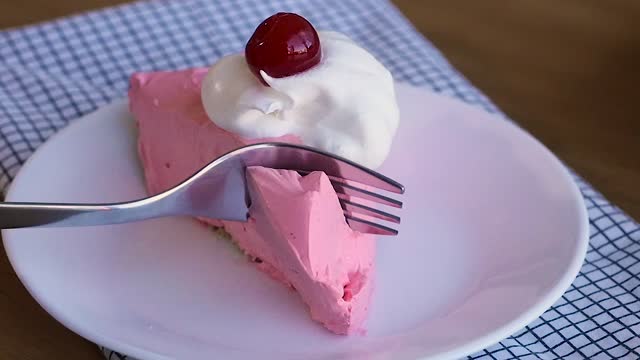 How to make cherry Kool-Aid pie