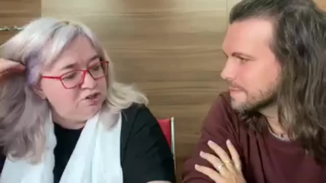 Jana Zwyrtek Hamplová o současné vládě. Dříve disidenti dnes desinformátoři