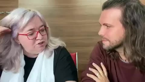 Jana Zwyrtek Hamplová o současné vládě. Dříve disidenti dnes desinformátoři