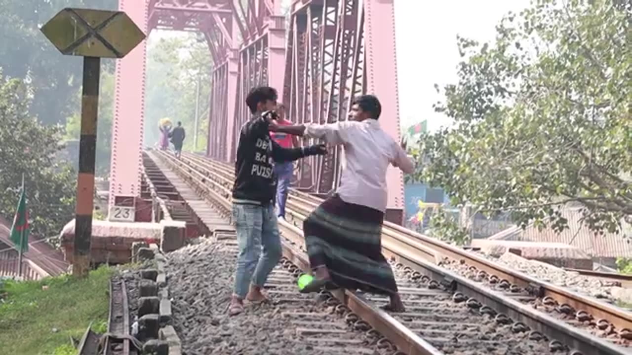 Must watch new train horn comedy action