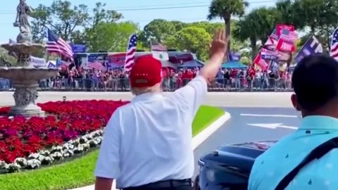 Patriots out giving some love to President Trump