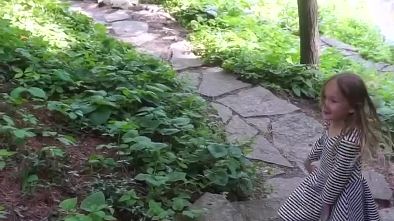 Kid loves Nature vine