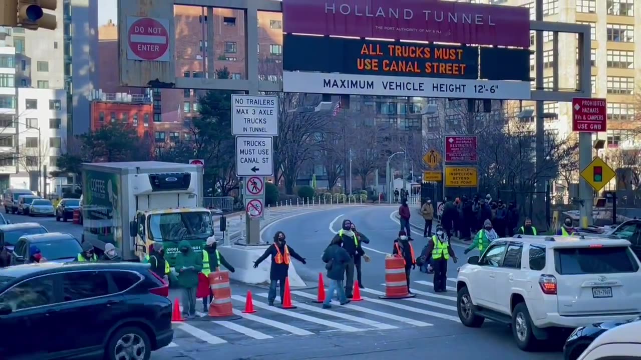 Eating Their Own! Twitter Has Very Little Sympathy For NYC As Pro-Hamas Protesters Shut City Down