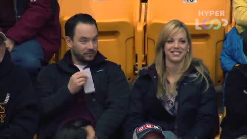 25 FUNNIEST KISS CAM MOMENTS