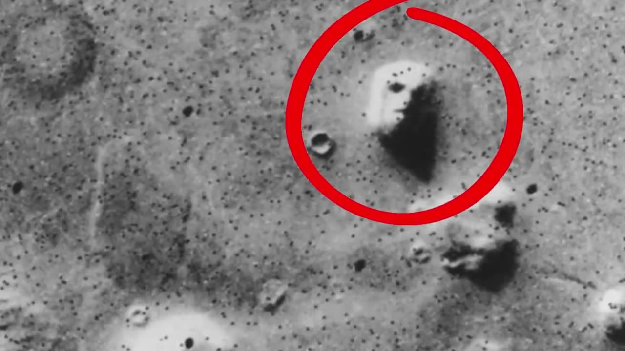 Strange Objects Seen on Mars and Moon_HD