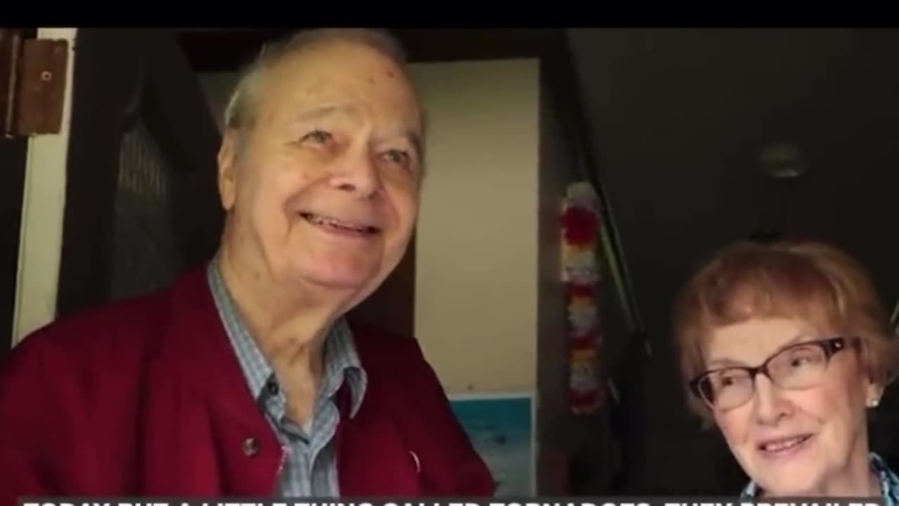 Trump Surprises Two Elderly Iowa Supporters Who Missed His Rally Due to Tornado Warnings