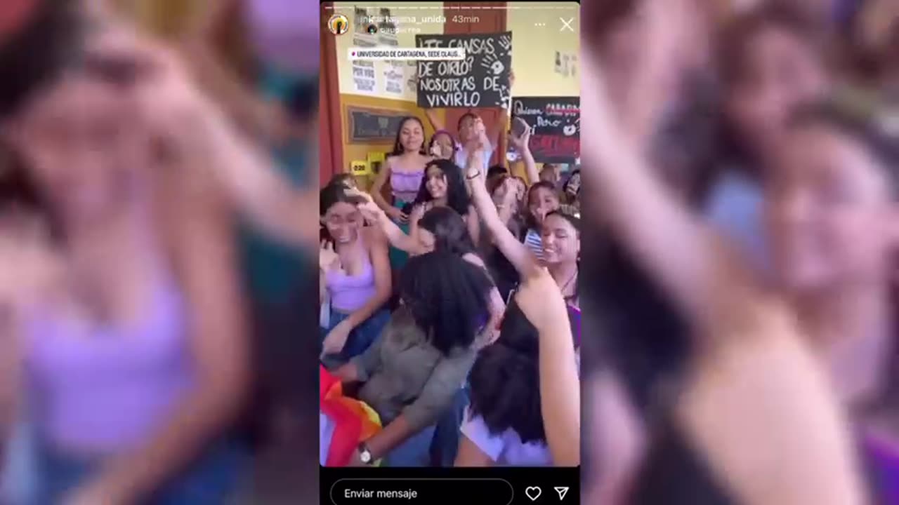 Protesta en la UdeC: estudiantes denuncian a presuntos profesores acosadores