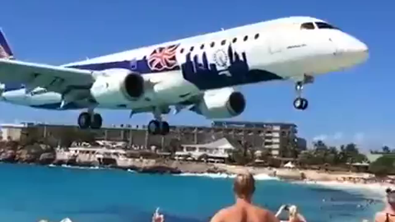 Never gets old! Slow motion of an Embraer 190 landing at St.Maarten