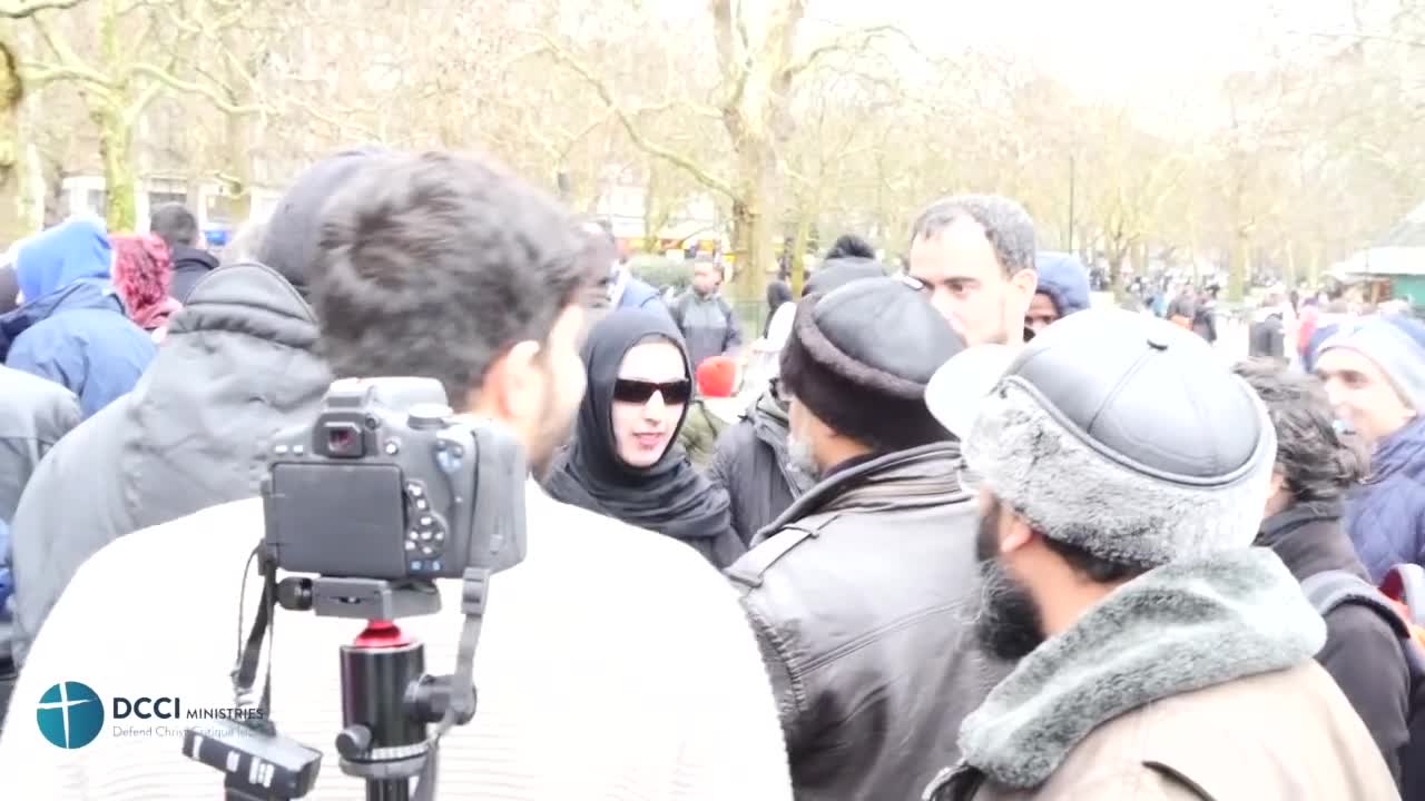 Dawah team come to Speakers Corner with no dawah to do. DCCI