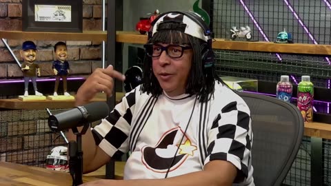 OS CARAS SAIRAM NA MÃO VESTIDOS DE BOZO NOS BASTIDORES