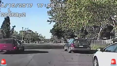 Jaywalking Arrest Turn Violent!