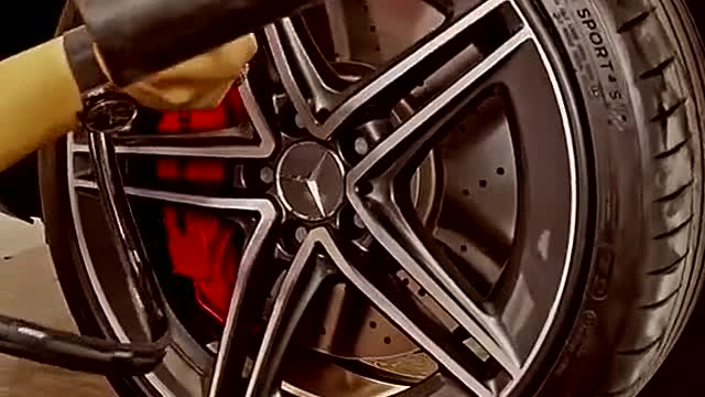 Install the hub protector.
