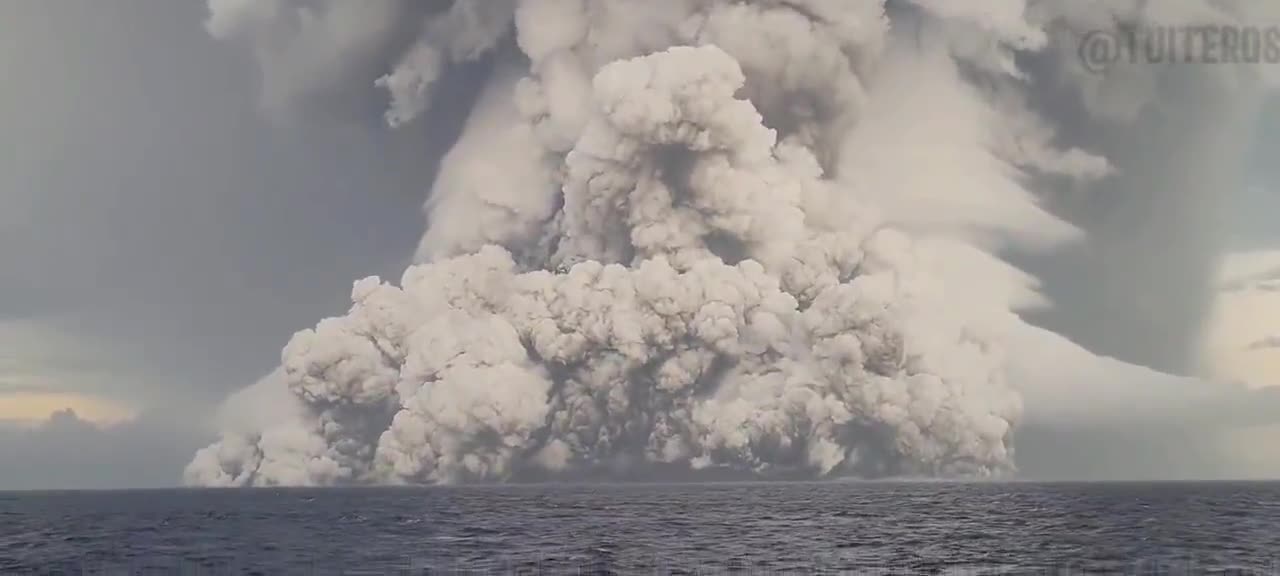 1/14/2022 the first eruption of the Hunga-Tonga Hunga-Ha'apai Volcano