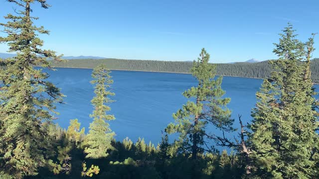 Central Oregon – Paulina Lake “Grand Loop” – Arriving at Little Crater Viewpoint Area