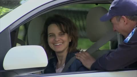 Cop Passionately Kisses People's Drivers Licenses