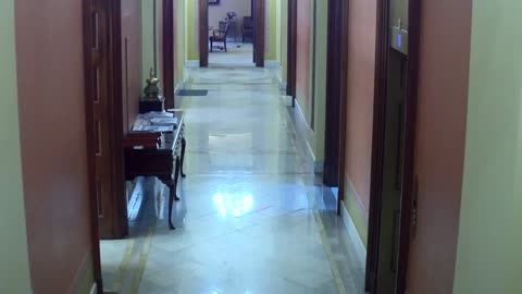 0263USCH02H227Hallway_2021-01-06_08h40min01s607ms.mp4