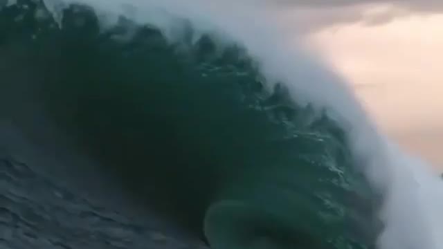 The beauty of the ocean waves