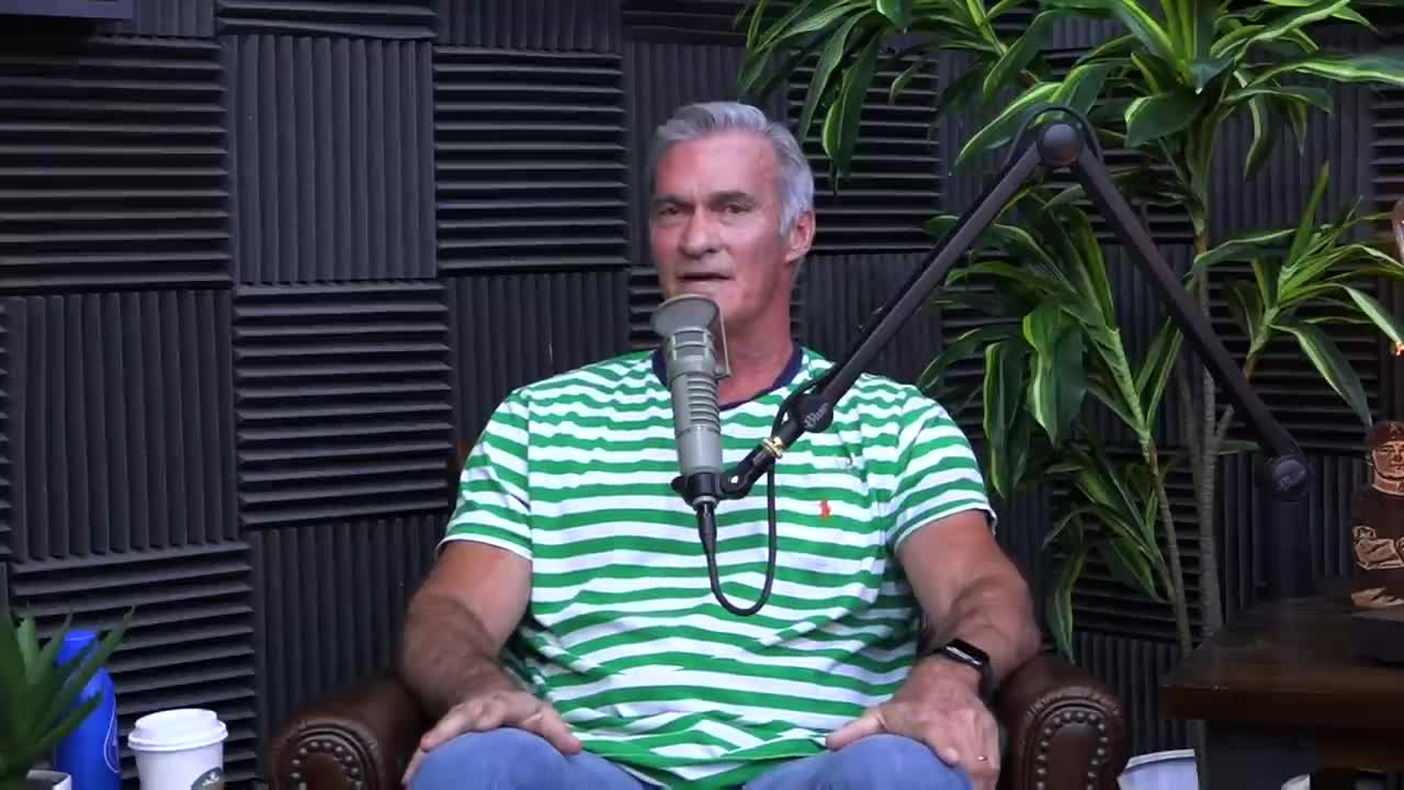Dr. Rand McClain teaching how to optimize hormones.
