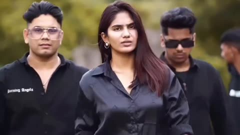 Oukhdane ki baat kare hai n bahar mil le phir bata denge kya oukhad lenge