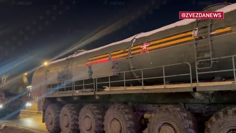 Danger! Breaking news: a column of Yars nuclear missile systems passed through Moscow, February 27th