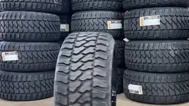 Car tire appearance display car repair automobile maintenance