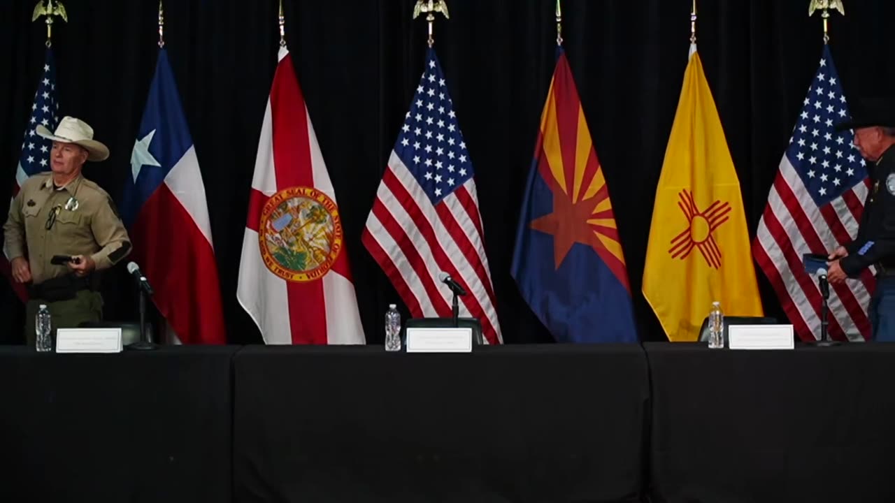 Governor DeSantis Hosts a Roundtable at the Southern Border