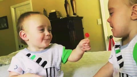 Try not to laugh 😂 funny animal and babies 🙂