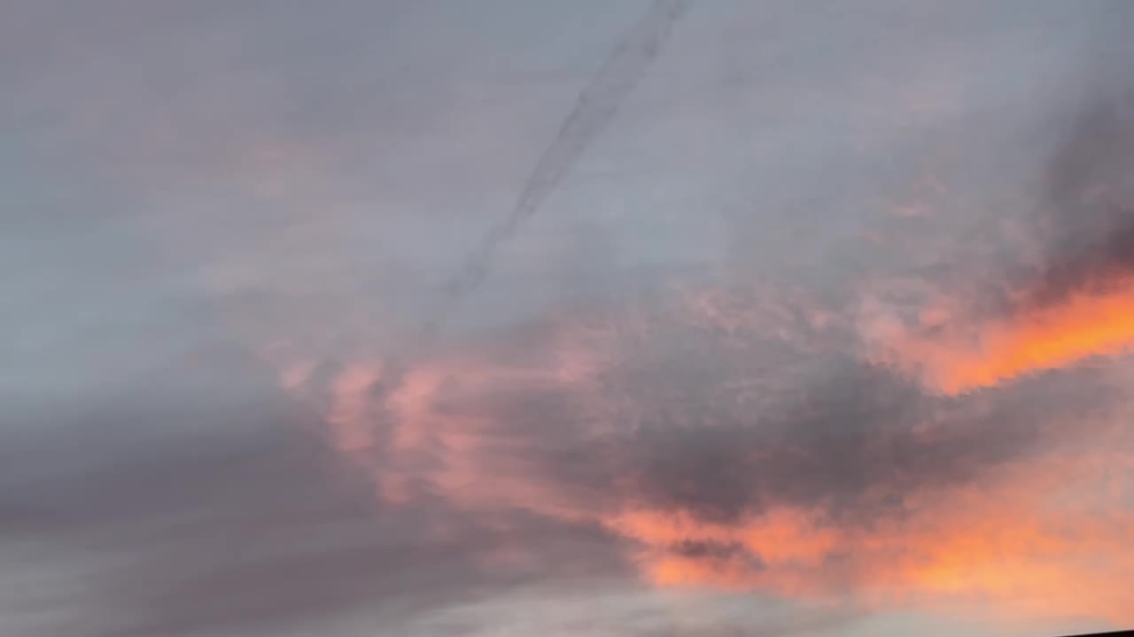 Red and orange chemtrail blobs now? Weather Modification is Real LOOK UP