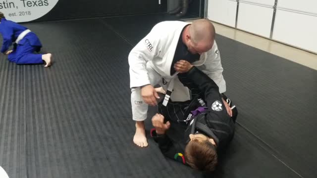 BJJ Training Video - Half Guard with Knee Shield, Jesus Rodriguez