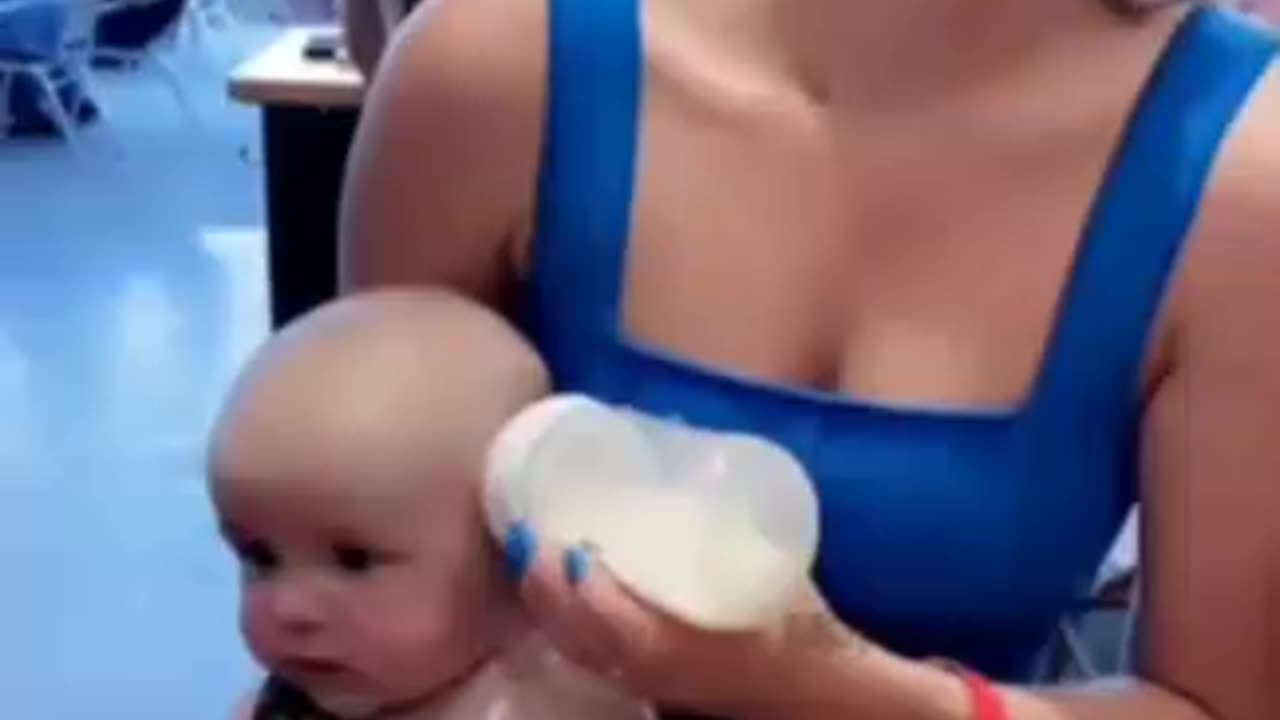 Very funny mom | very funny baby