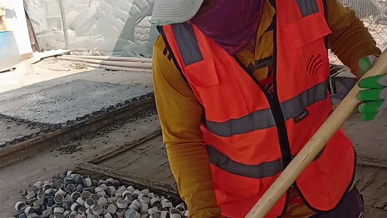 #saudi worker is life