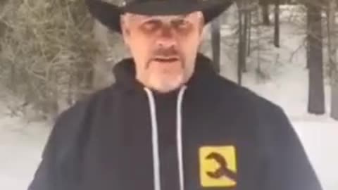 1000s of Canadian truckers headed to Ottawa to protest mandates - Stock up.