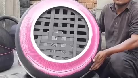 TURNING OLD TIRES INTO A STYLISH TOOL