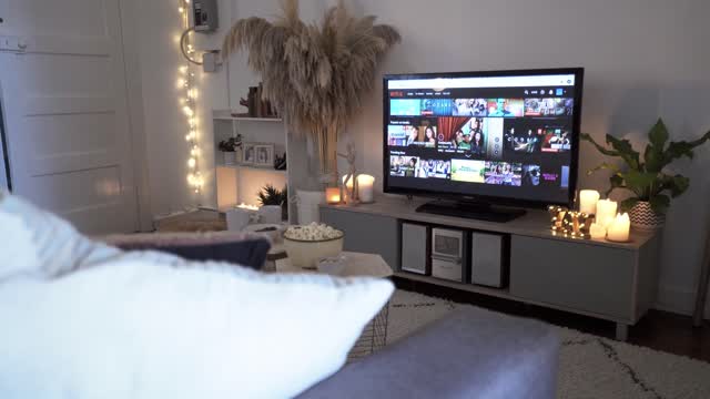 Quiet living room to relax and rest.