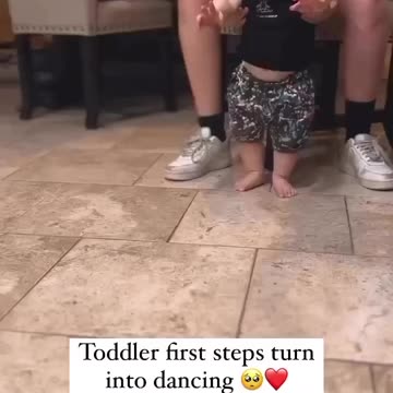 Cute baby 💕💕💕💕💕💕 #dancing #baby #cutebaby