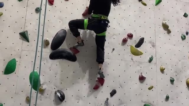 I was asked to take a sample of the route. It was hard to climb once. The trousers and cotton trouse