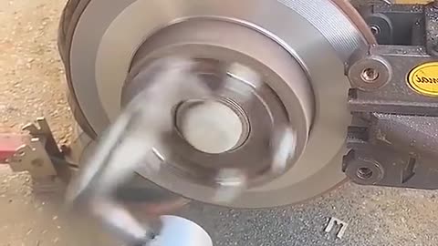 Brake disc grinding