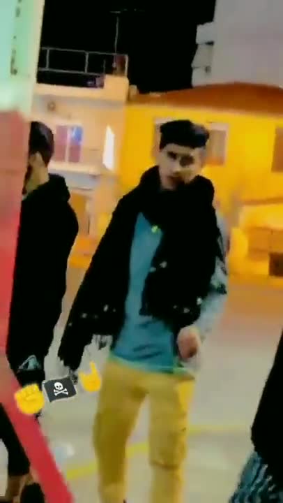 ΣΤΟ ΜΕΤΑΞΥ ΣΤΗΝ ΕΛΛΑΔΑ -ΕΠΕΝΔΥΤΕΣ ΜΕ ΜΑΧΑΙΡΙΑ.