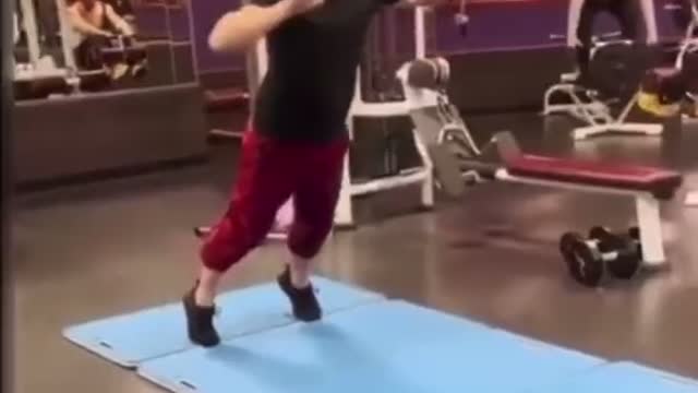Harry Potter training at the gym🧙🏼♀️🏋🏻♂️😳
